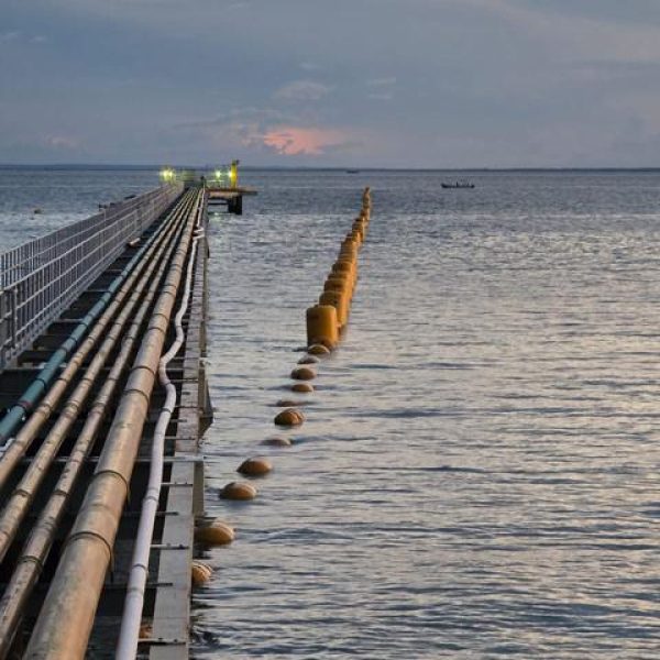 944m Natural gas pipeline installation